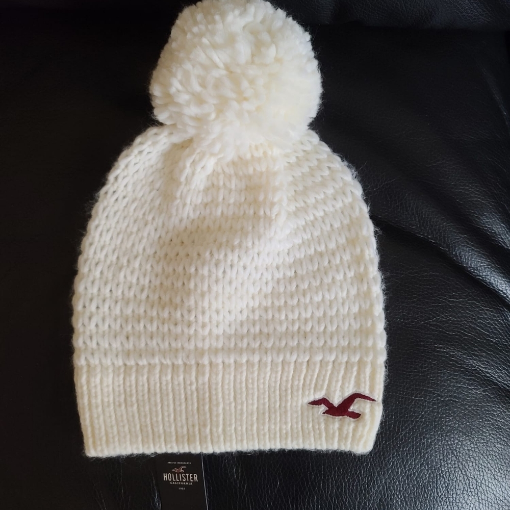 Hollister Bettys Preppy Winter Hat White